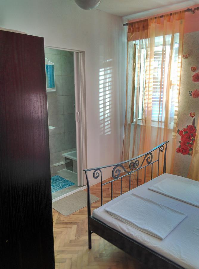 Apartment Filip เวอร์บนิค ภายนอก รูปภาพ